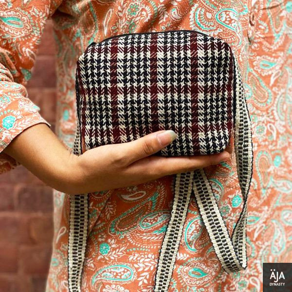 Puja-2 crossbody bag - Image 2