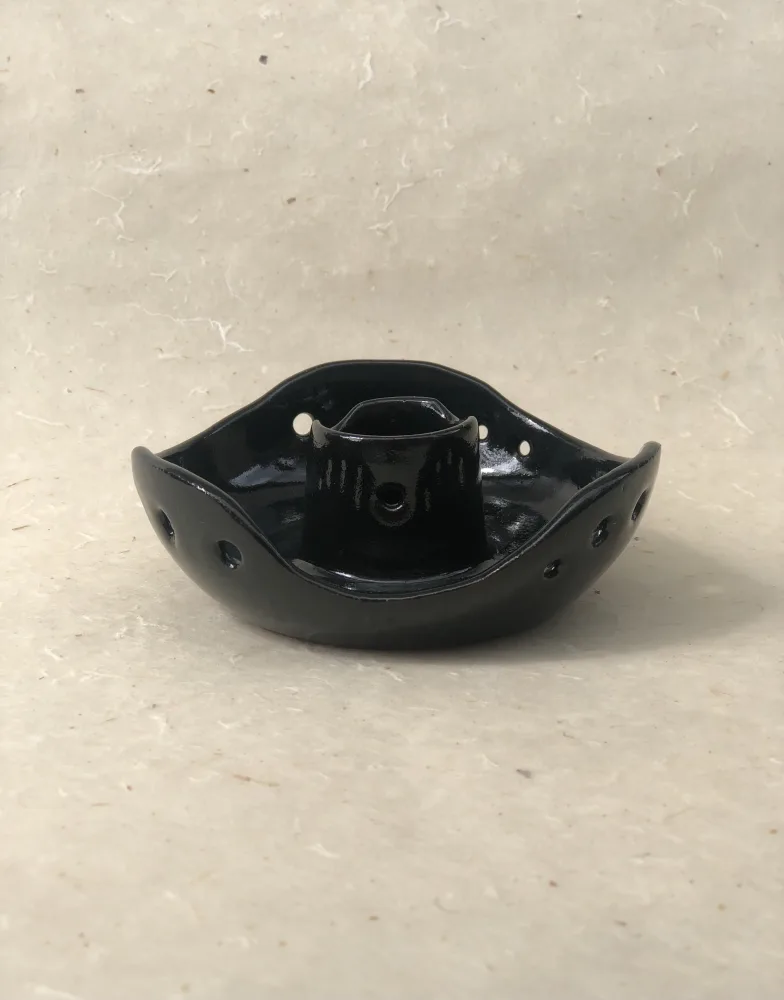 Dipsana candle holder