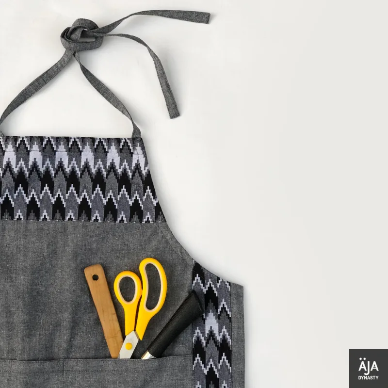 Khusi apron